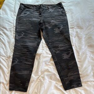 LOFT Camo Pants